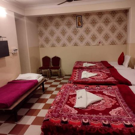 N K F Residency Villa Mysore Bagian luar foto
