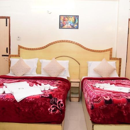 N K F Residency Villa Mysore Bagian luar foto