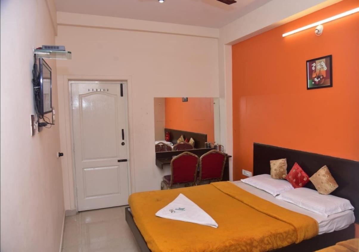 N K F Residency Villa Mysore Bagian luar foto