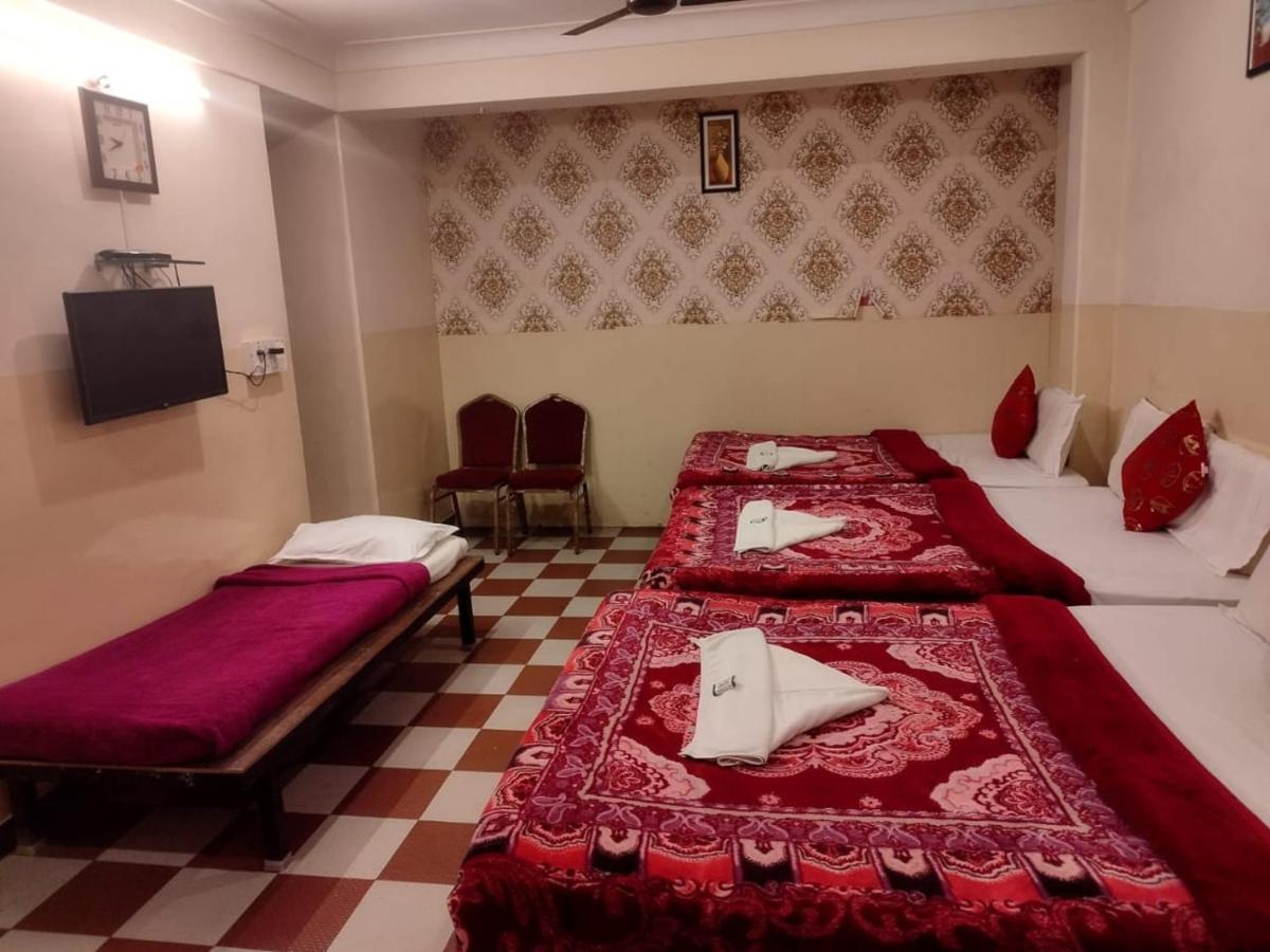 N K F Residency Villa Mysore Bagian luar foto