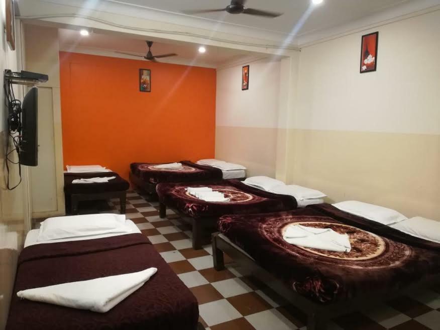 N K F Residency Villa Mysore Bagian luar foto