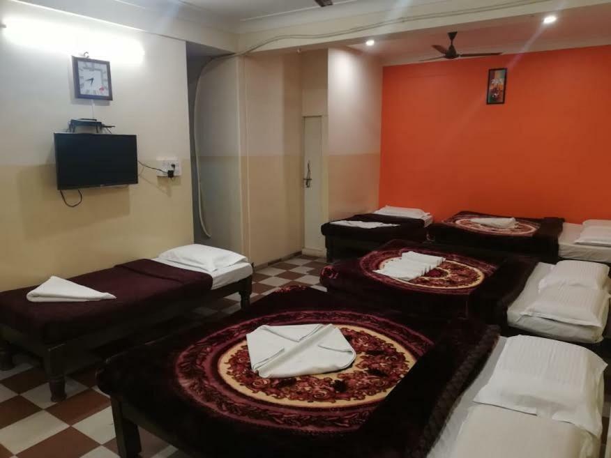 N K F Residency Villa Mysore Bagian luar foto
